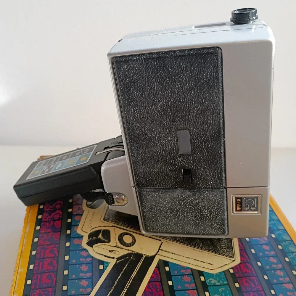 Vintage 1970‎ Kodak M22 Instamatic Super 8 camera Movie Outfit with original box